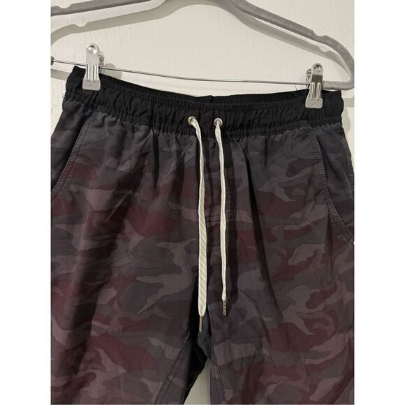 Vuori Mens shorts camo athletic - Picture 2 of 6